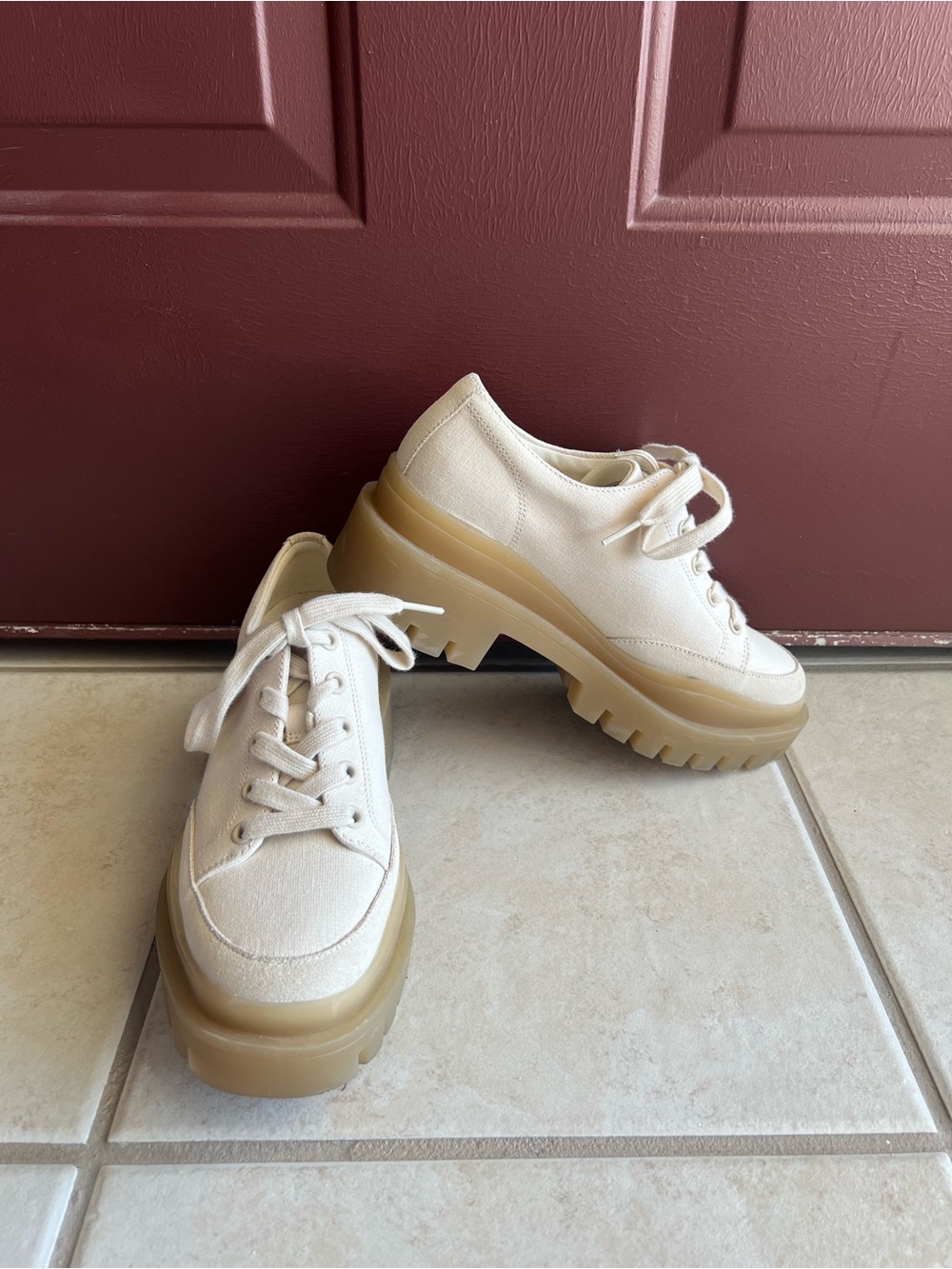 Vionic Ezrie Cream Canvas Lug Sole Platform Oxford Shoes Women’s 6.5